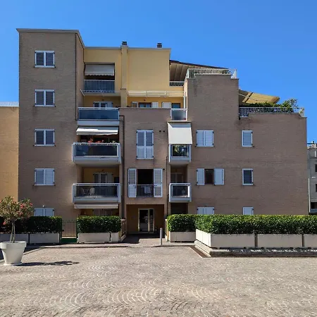 Wehostyou - 4 Minuti A Piedi Dal Mare Clima Wifi * Porto San Giorgio